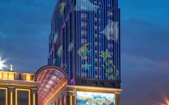 Global Harbor Cruise Hotel