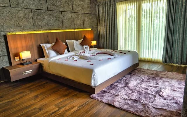 Jungle Bay Resorts & Spa