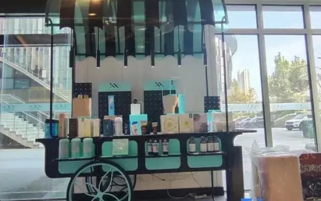 Xana Lite Hotel (Jinan Huayuan East Road Subway Station Huanlian Night Market)