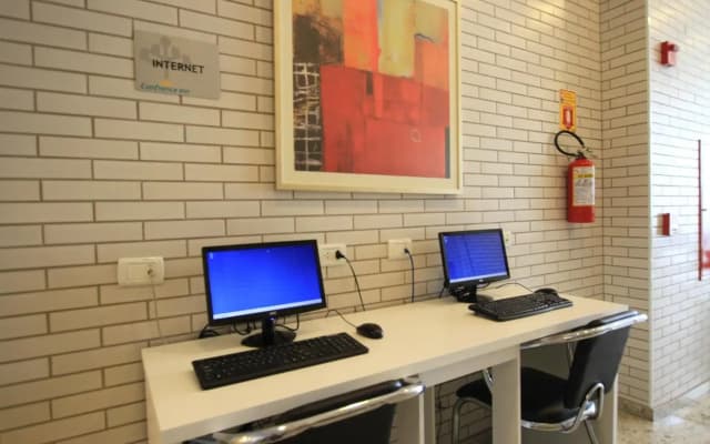 Hotel Confiance Soho Batel