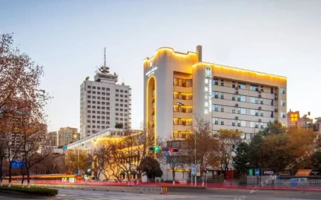 Kunming Manyan·V Hotel (Kunming Gymnasium Yunda Hospital)