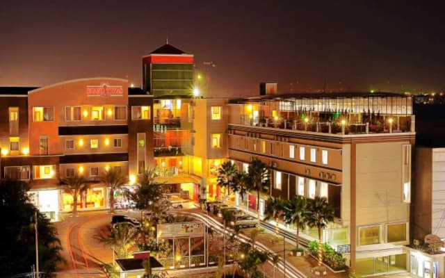 Grand Tryas Hotel