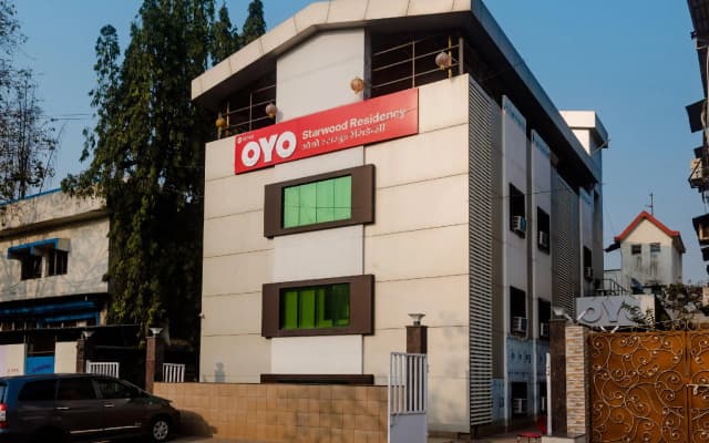 OYO Flagship 19748 Starwood Residency
