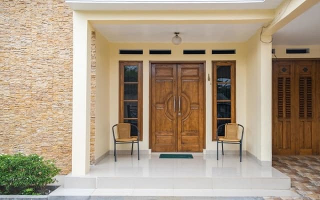 RedDoorz Syariah near Grand Kota Bintang