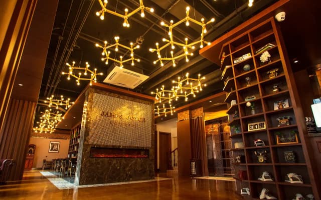 James Joyce Coffetel·Linyi Xiangyang West Road