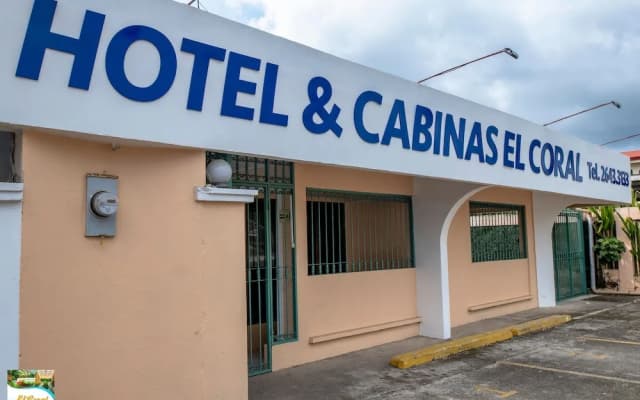 Hotel y Cabinas El Coral