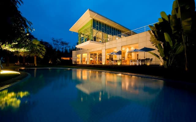 K Gallery Hotel