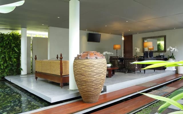 Calm Villa