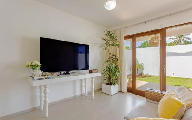 It55 ótima Casa 3 Suítes Com Piscina E Churrasqueira