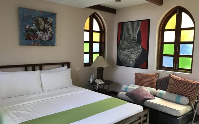 Hampstead Boutique Hotels, Inc
