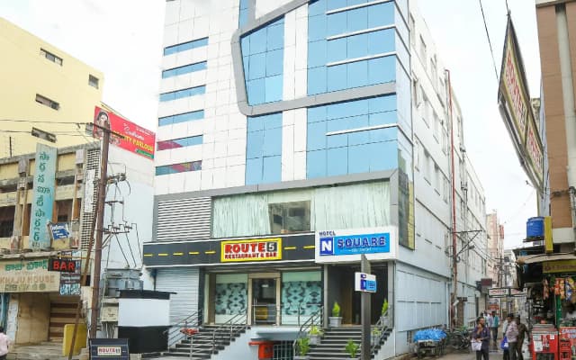 Itsy Hotels N Square