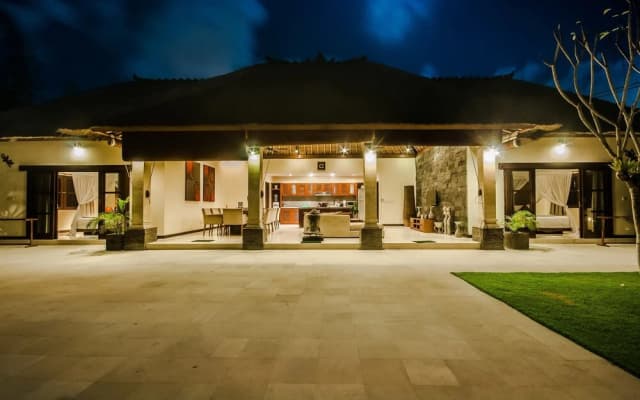 Villa Alam