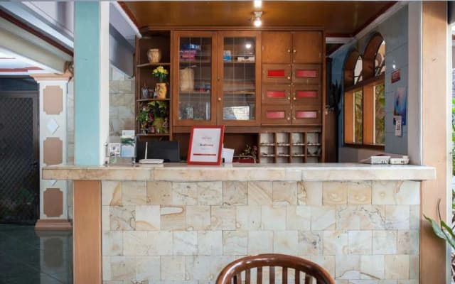 RedDoorz Plus near Jawa Timur Park 1