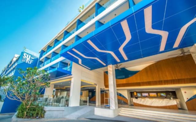 Отель Clover Patong Phuket