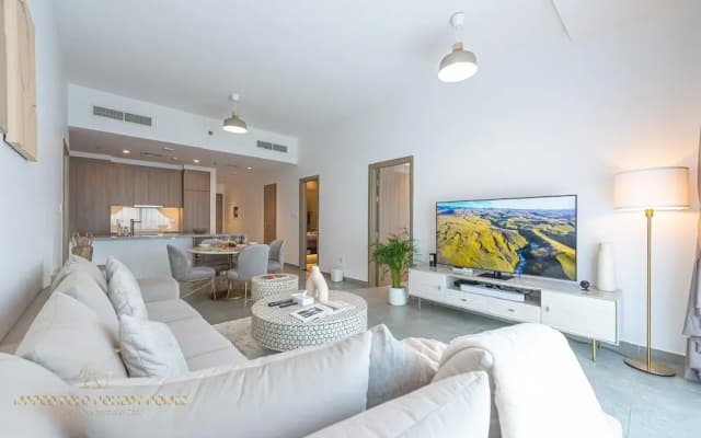 Marco Polo - Stunning 2 BR With Marina Views | Huge Pool & Gym