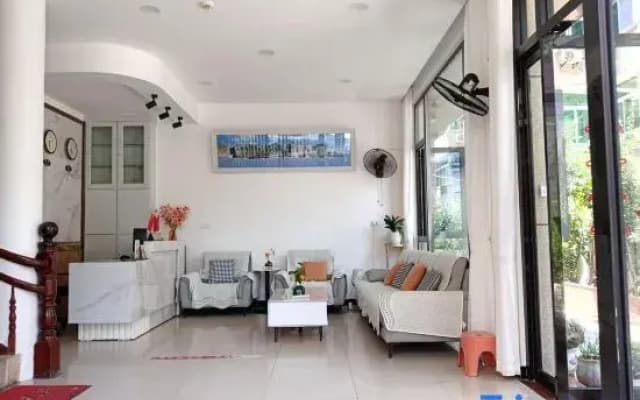 Five is Lands Hotel