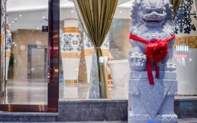 Yuhua Hotel