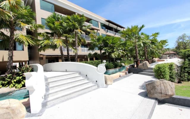 Курортный отель Maikhao Palm Beach