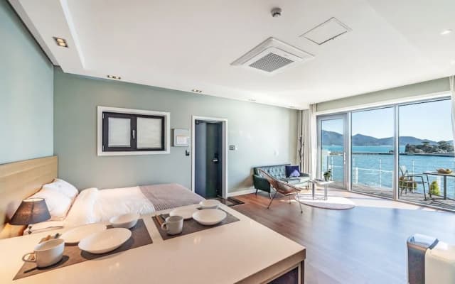 Namhae Lounge 32 Resort B