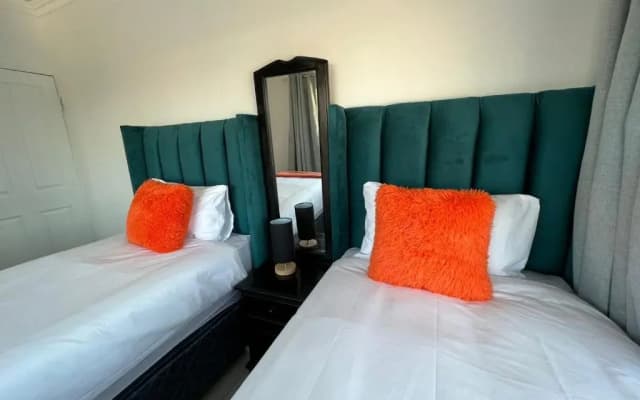 Safi Suites-Cozy 3 bedroom Apt-8