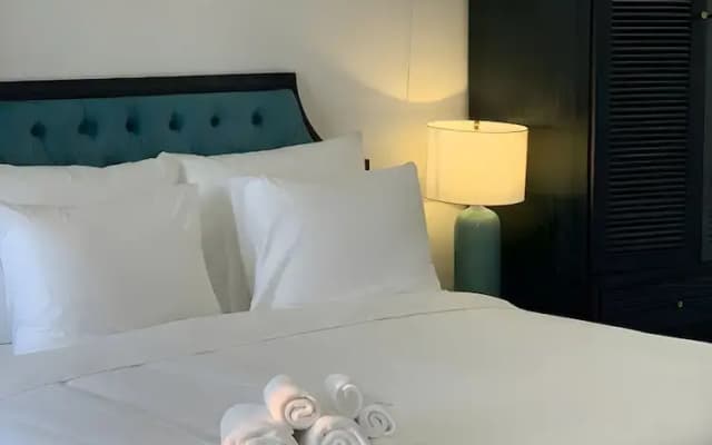 The Room Hotel - Starbucks
