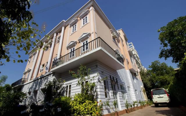 Anuraag Villa