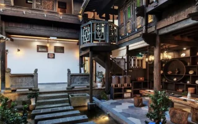 fanhua Light Luxury Inn