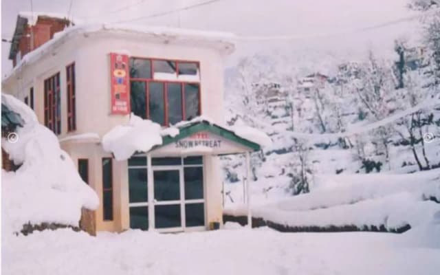 Hotel Snow Retreat by OYO Rooms