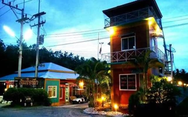Somjainuk Resort 2
