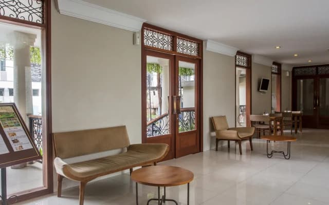 Seminyak Lagoon All Suites Hotel