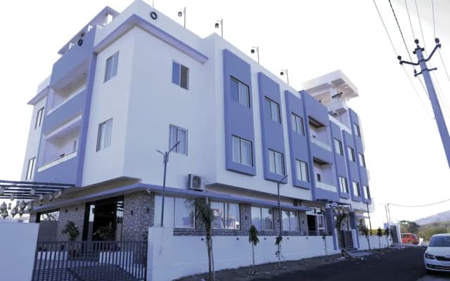 Hotel Paramount Udaipur