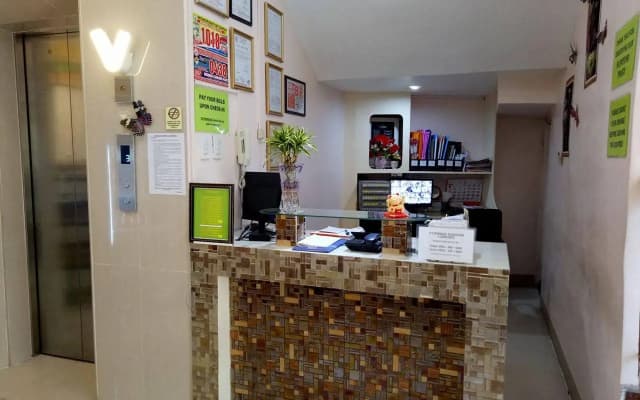 Meaco Royal Hotel-Taytay