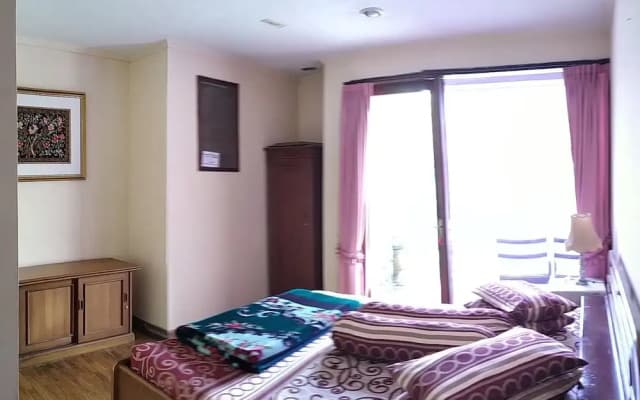 Villa Lot 5 Lake View for 30 pax