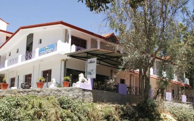 Hotel RJ Inn