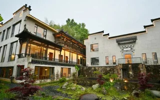 Hongcun wu she Hotel
