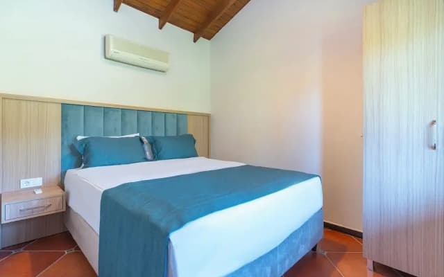 Cottage House - Adult Only