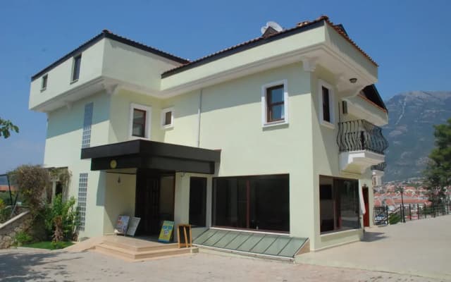 Casa De Levi̇ssi̇ Hotel Oludeni̇z