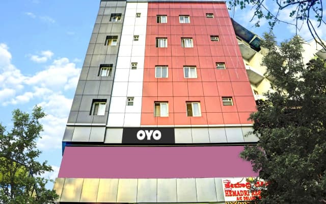 Collection O Hemadri Residency
