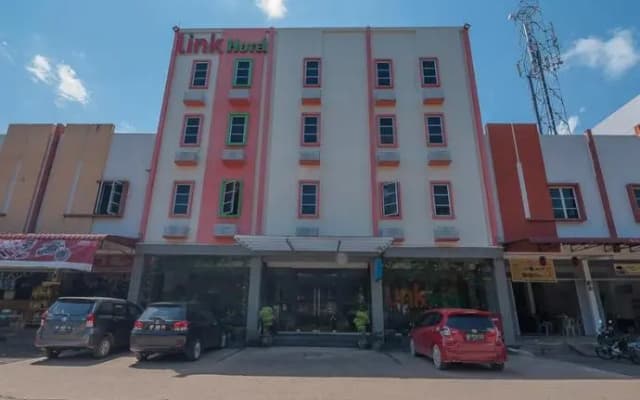 Reddoorz Plus @ Aviari Batu Aji Batam