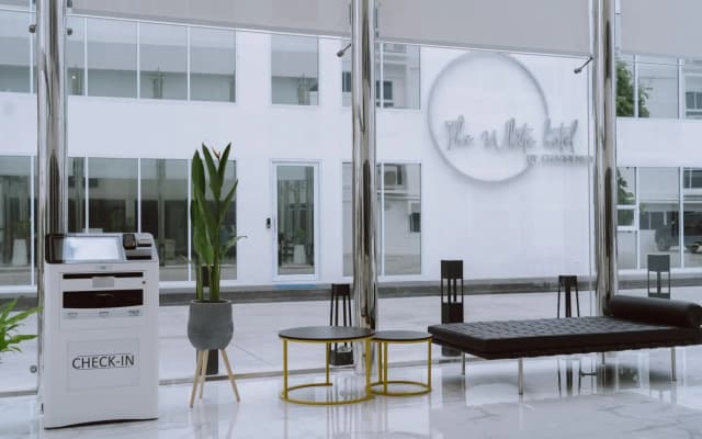 The White Hotel By Charoensri (SHA Extra Plus)