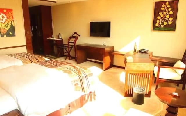 Banghe Hotel