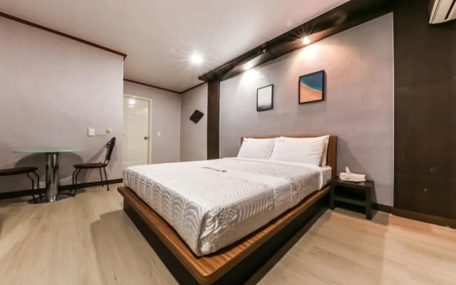 Zen Motel