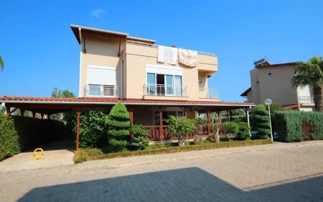Paradise Town Villa Lisa