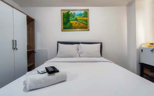 Comfort And Well Design Studio At Paltrow City Apartment