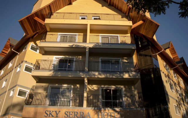 Sky Serra Hotel