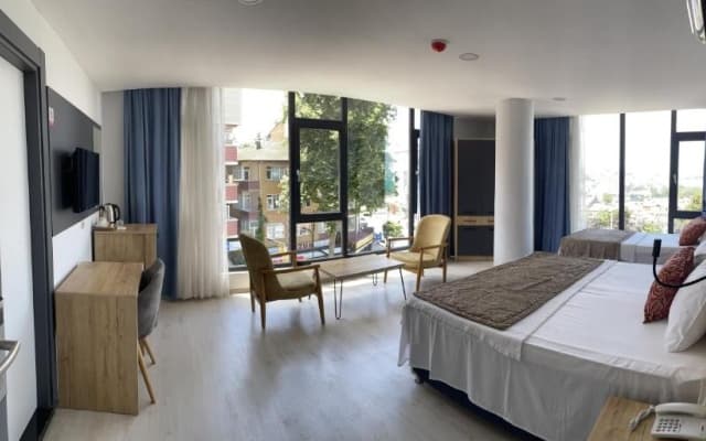 Hann Otel