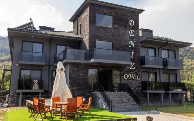 Deniz Otel