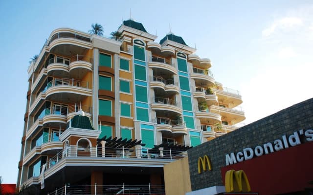 Fields Plaza Suites