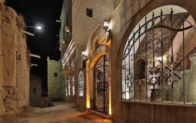 Goreme Palace Cave Suite
