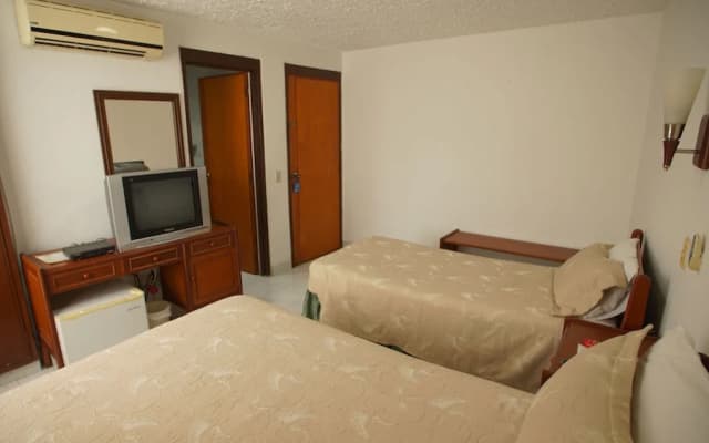 Hotel Bachue Girardot